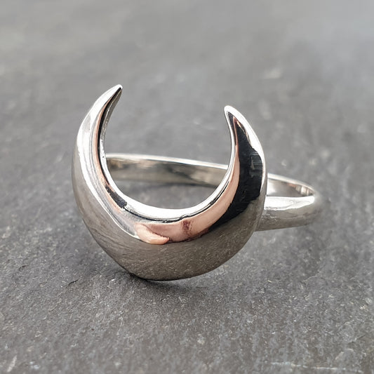 CRESCENT MOON Sterling Silver Ring