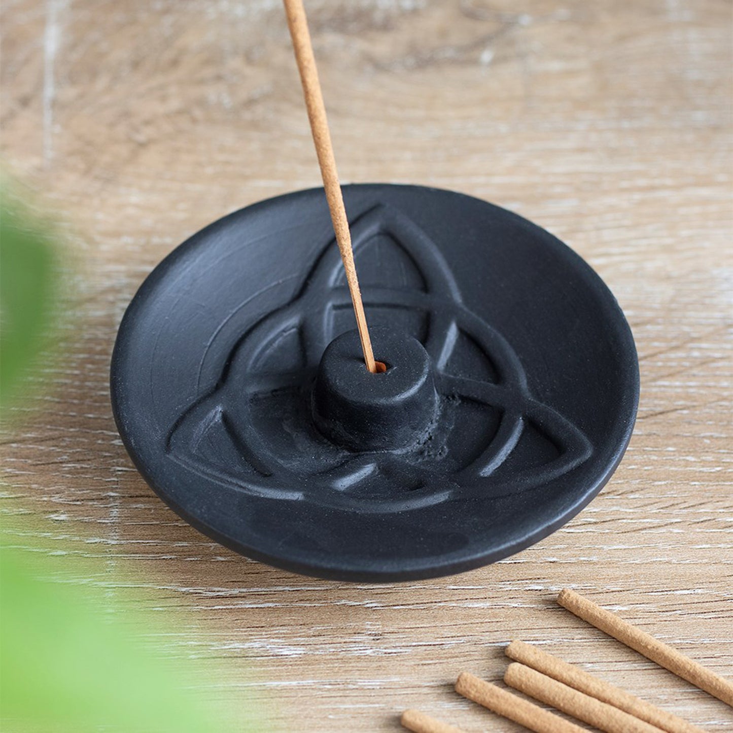 TRIQUETRA Terracotta Incense Plate